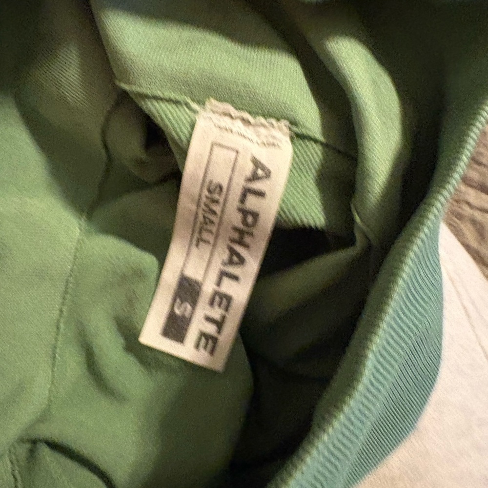 Alphalete Seamless Scrunch Leggings Sage Green Size Small (0475) - Picture 4 of 5